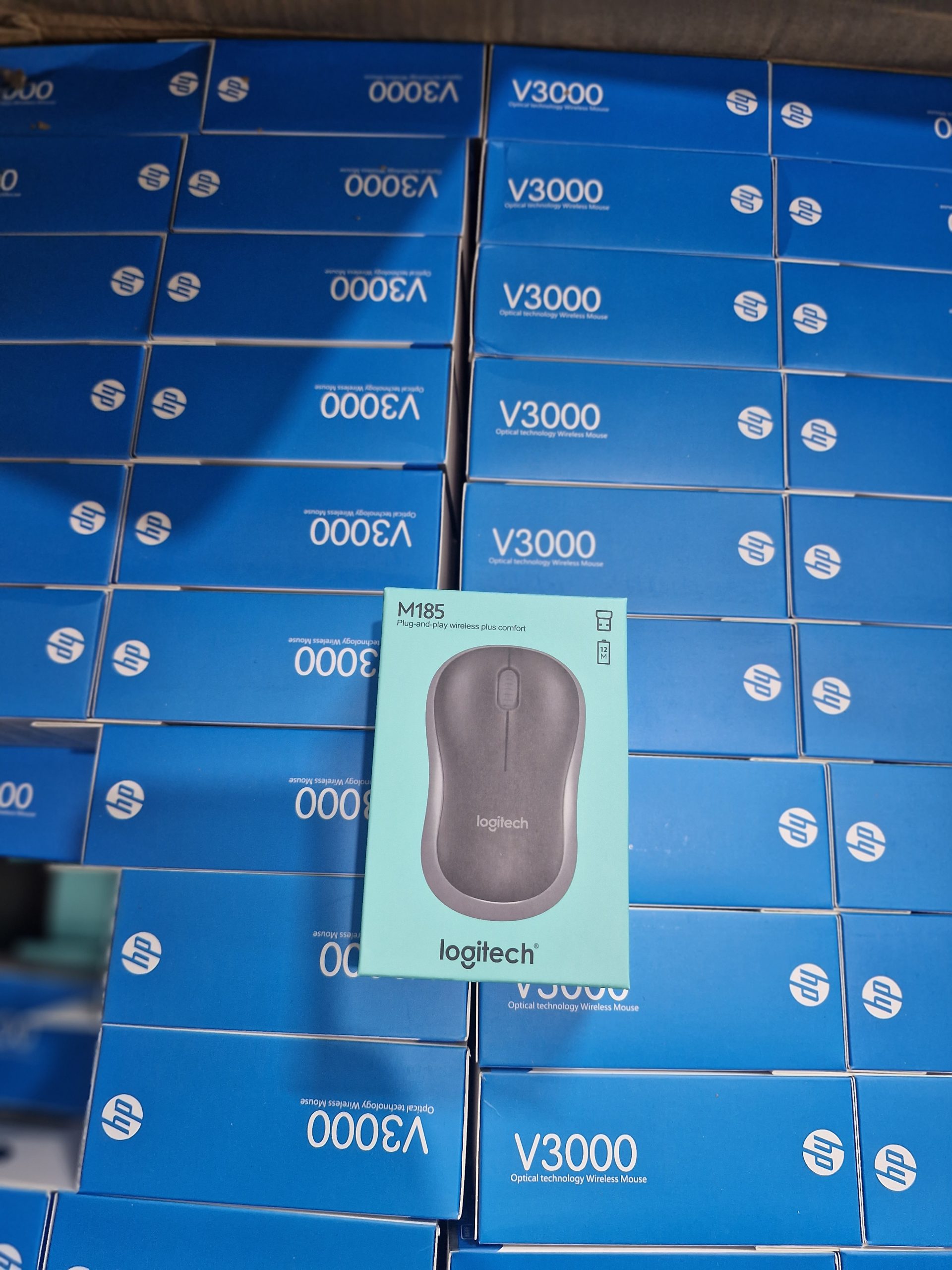 موس برند logitech مدل m185 وایرلس